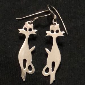Vintage Cat dangling .925 Sterling Silver earrings
